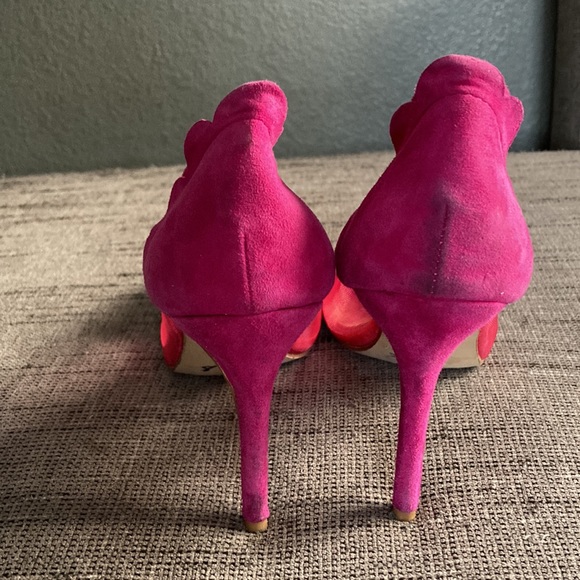 Alexander McQueen Pink orchid suede scalloped mesh heels 38 8 - Picture 6 of 9